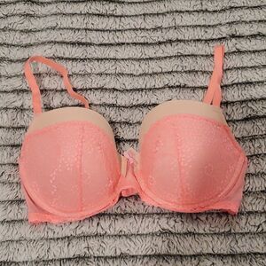 Peach and tan Victorias secret bra with lace size 36D